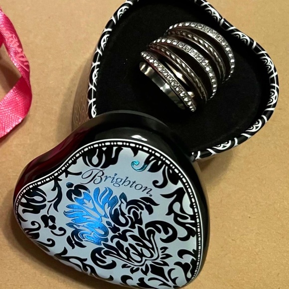 Brighton ring and heart box - Picture 1 of 2